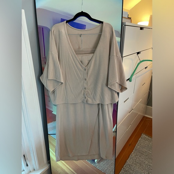 EUC Anthro Skirt Set